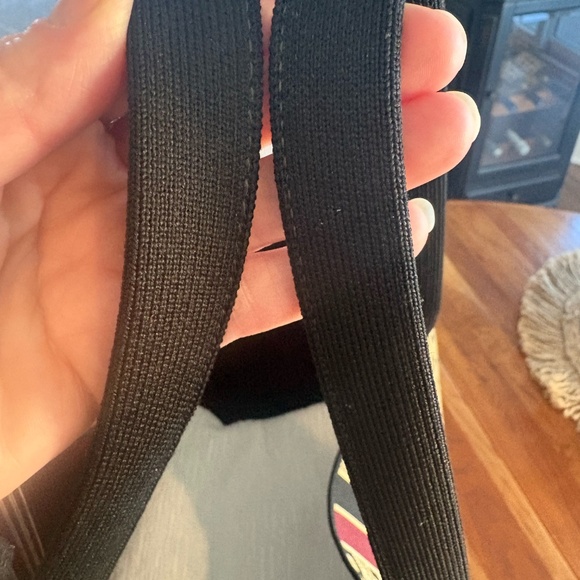 Rothy’s Lightweight Mega Tote Signature Brown - Picture 4 of 7